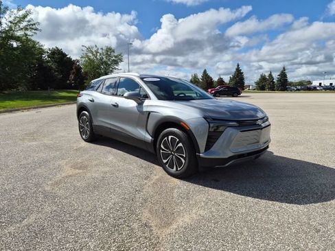 Used 2024 Chevrolet Blazer EV LT AWD/4WD image 4