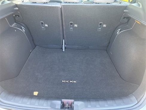 Used 2023 Nissan Kicks SR w/ SR Premium Package image 46