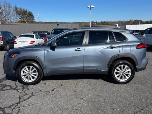 Used 2022 Toyota Corolla Cross LE w/ Moonroof Package image 23