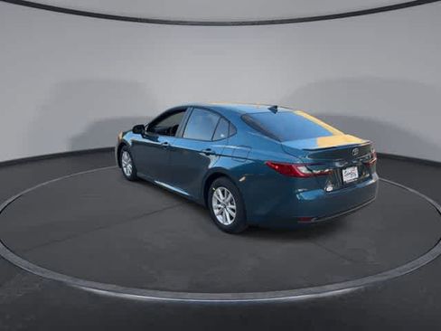 Used 2026 Toyota Camry LE w/ Convenience Package FWD image 6