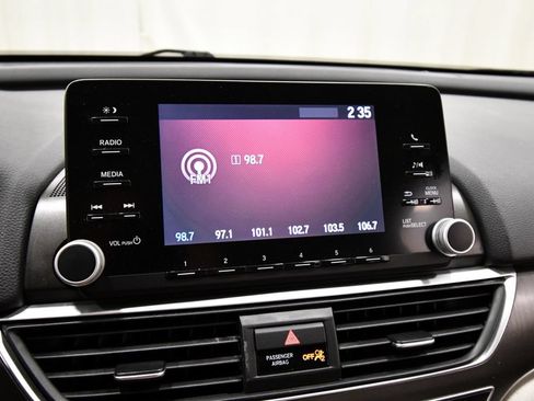 Certified 2018 Honda Accord LX image 19