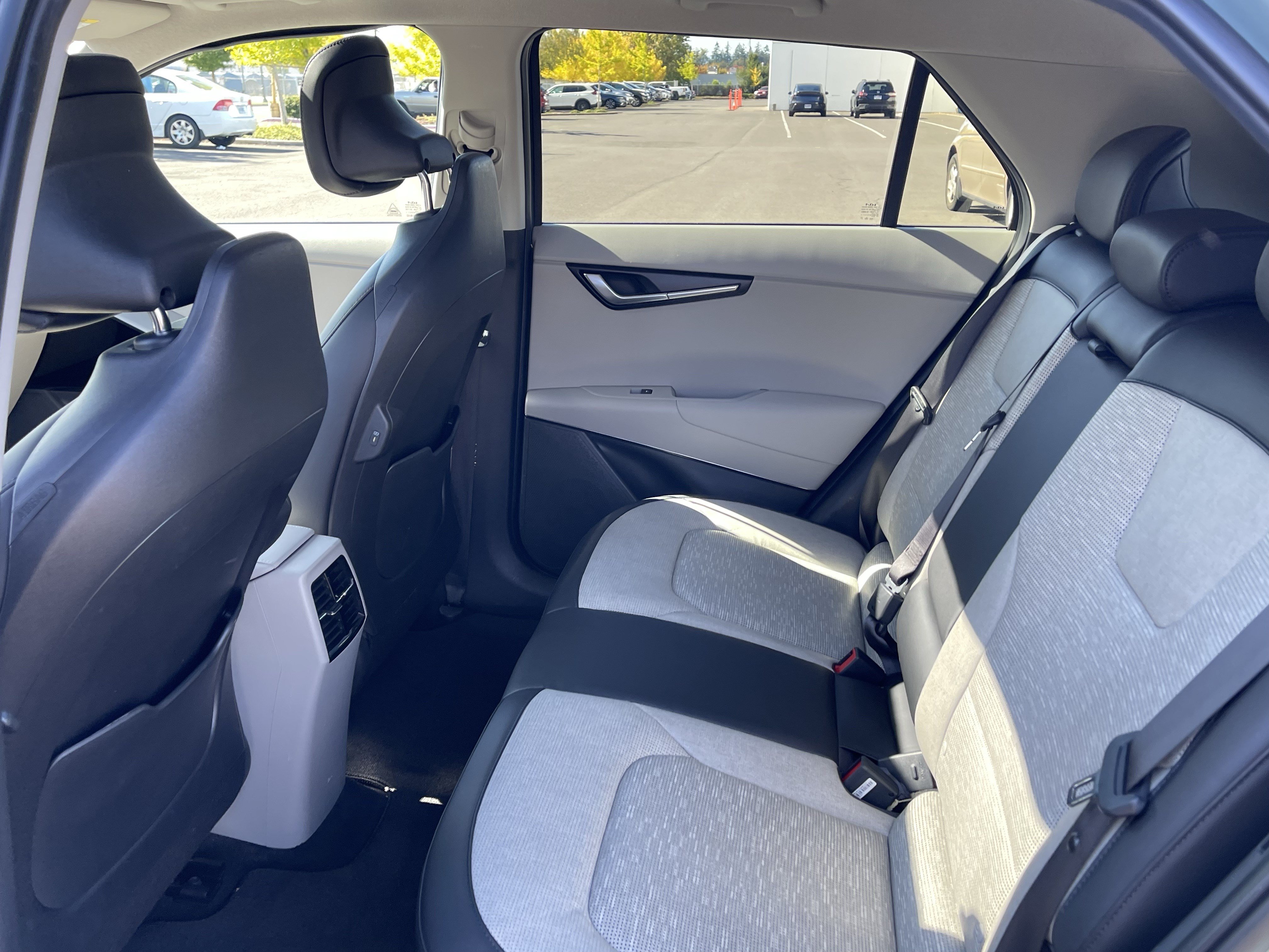 Used 2023 Kia Niro Wave FWD image 14