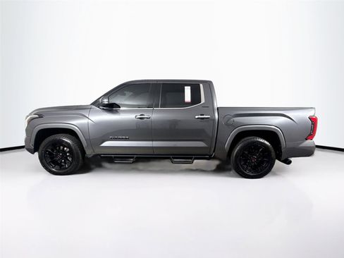 Used 2023 Toyota Tundra Limited AWD/4WD image 14