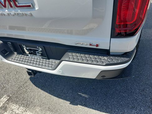 New 2026 GMC Canyon AT4 image 4