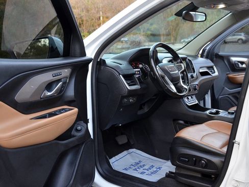 Used 2019 GMC Terrain SLT w/ Preferred Package image 15