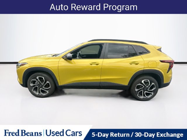 Used 2024 Chevrolet Trax RS w/ Sunroof Package FWD image 5