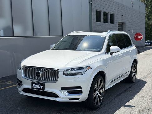 Certified 2025 Volvo XC90 T8 Ultra w/ Protection Package Premier AWD/4WD image 1