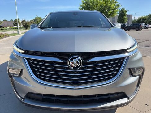 Used 2024 Buick Enclave Premium AWD/4WD image 3