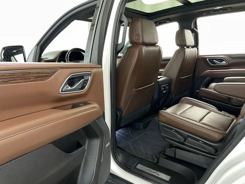 Certified 2021 Chevrolet Tahoe High Country w/ Premium Package AWD/4WD image 50
