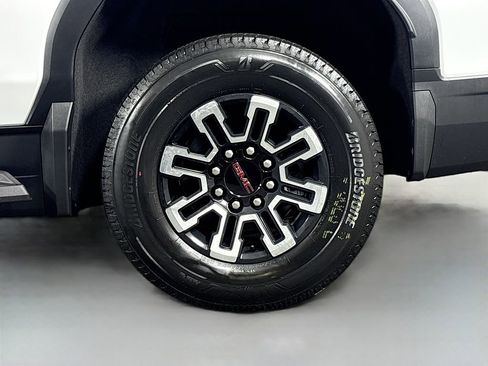 New 2026 GMC Sierra EV Elevation image 31