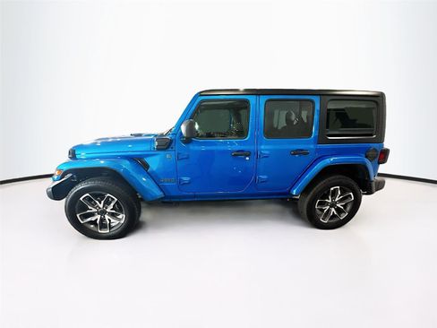 Used 2024 Jeep Wrangler Sport S image 2