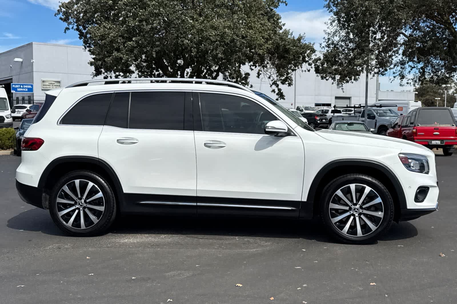 Used 2022 Mercedes-Benz GLB 250 image 8