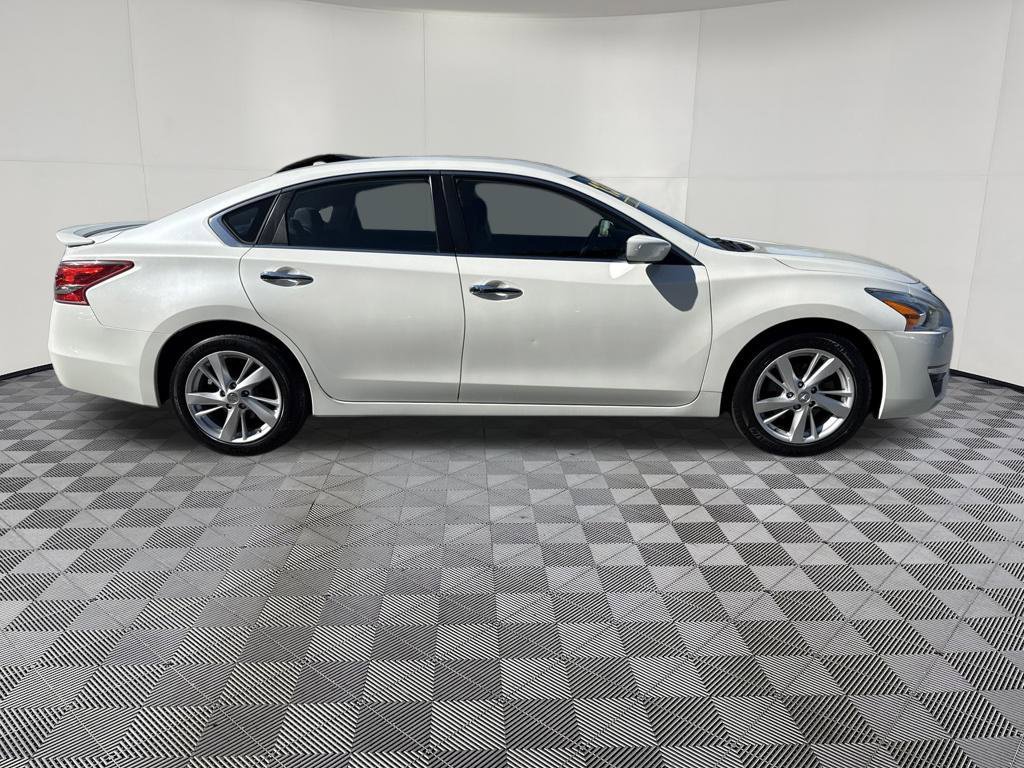 Used 2013 Nissan Altima 2.5 SV FWD image 4