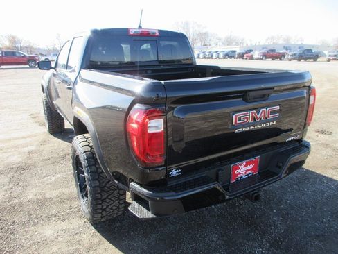 New 2026 GMC Canyon AT4 AWD/4WD image 10