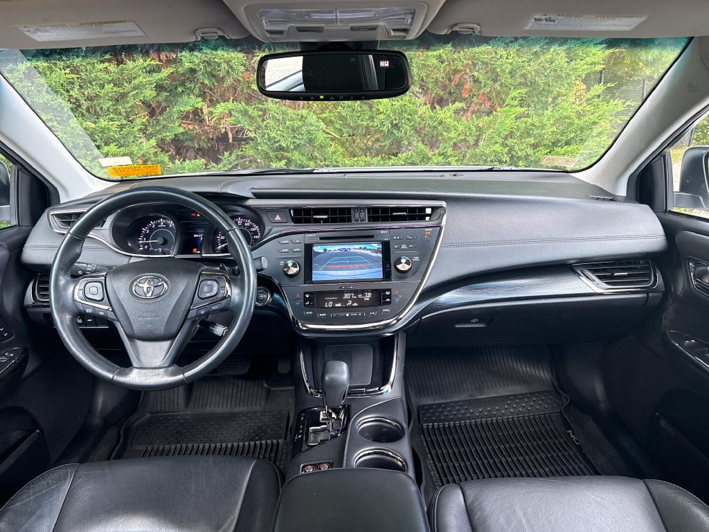 Used 2017 Toyota Avalon Touring w/ Carpet Mat Package FWD image 17