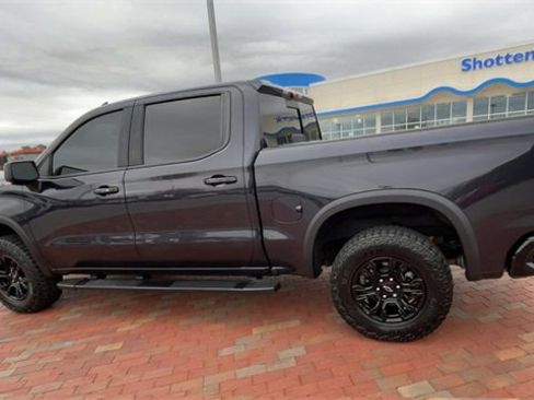 Used 2023 Chevrolet Silverado 1500 ZR2 w/ Technology Package image 7