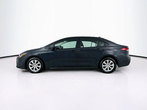 Used 2025 Toyota Corolla LE FWD image 4
