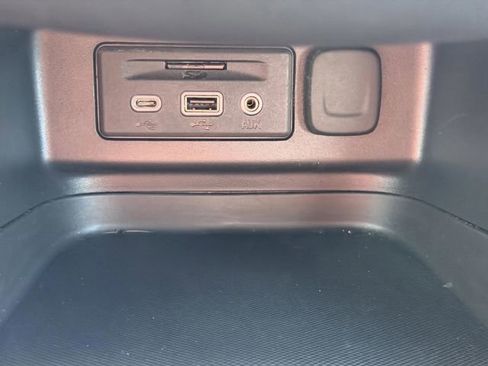Certified 2023 Chevrolet Equinox RS w/ RS Leather Package FWD image 26