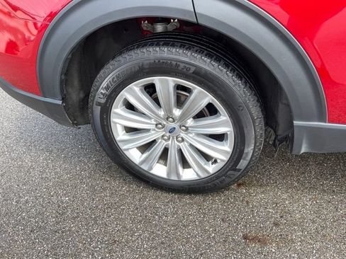 Used 2023 Ford Explorer Limited w/ Equipment Group 301A AWD/4WD image 46
