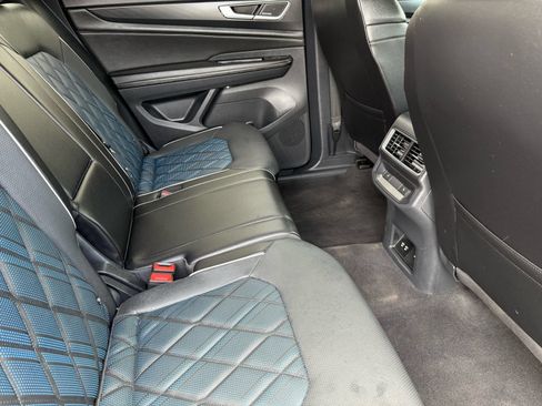 Used 2024 Volkswagen Atlas Cross Sport SEL Premium R-Line AWD/4WD image 29
