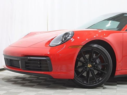 Used 2021 Porsche 911 Carrera image 3