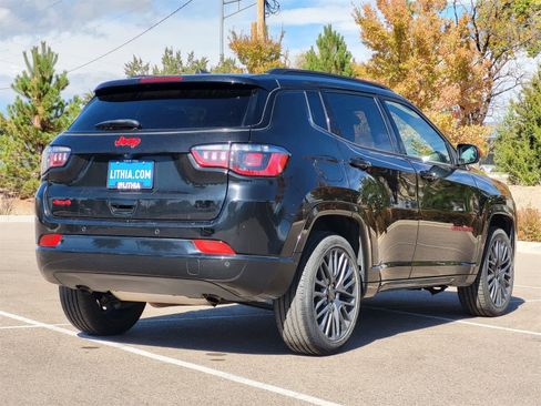 Used 2023 Jeep Compass Limited image 5