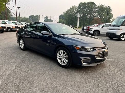 Used 2016 Chevrolet Malibu LT FWD image 4