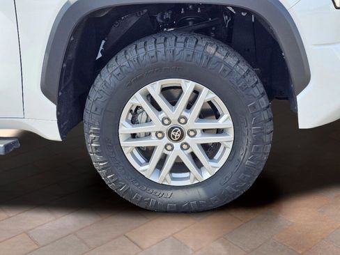 Used 2025 Toyota Tundra SR5 w/ SR5 Convenience Package AWD/4WD image 6