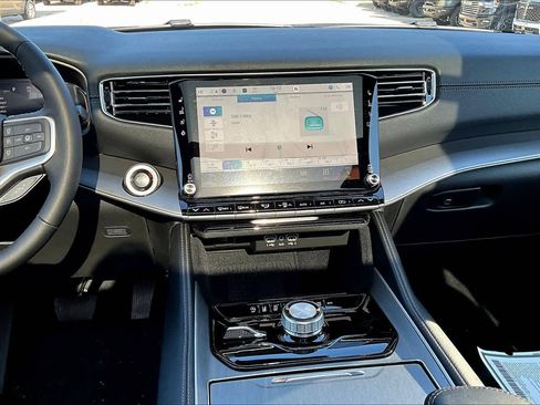 New 2026 Jeep Grand Wagoneer Limited AWD/4WD image 7