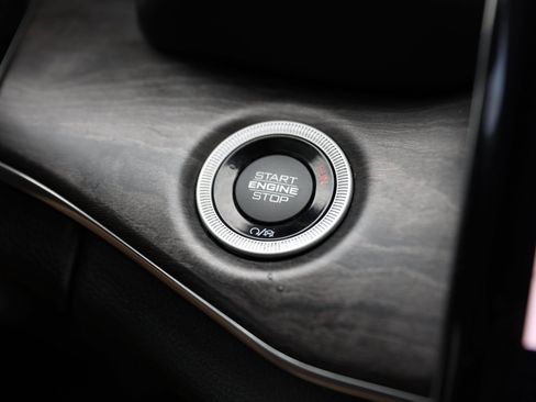 Used 2023 Jeep Grand Cherokee L Overland image 32