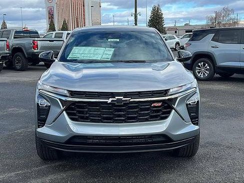 New 2026 Chevrolet Trax RS image 2