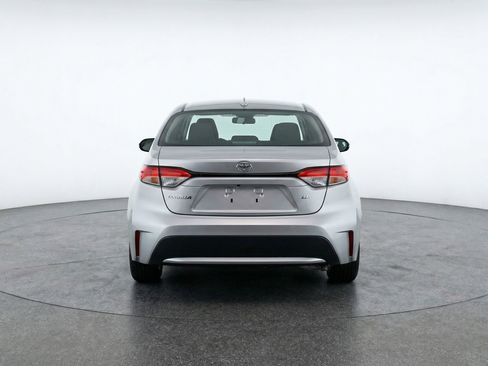 Used 2025 Toyota Corolla LE image 7