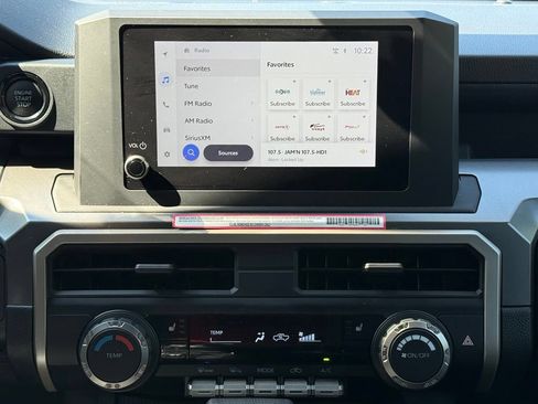 Certified 2024 Toyota Tacoma SR5 AWD/4WD image 26