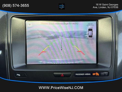 Used 2017 Ford Explorer XLT w/ Equipment Group 202A image 19