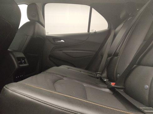 Used 2021 Chevrolet Equinox Premier FWD image 18