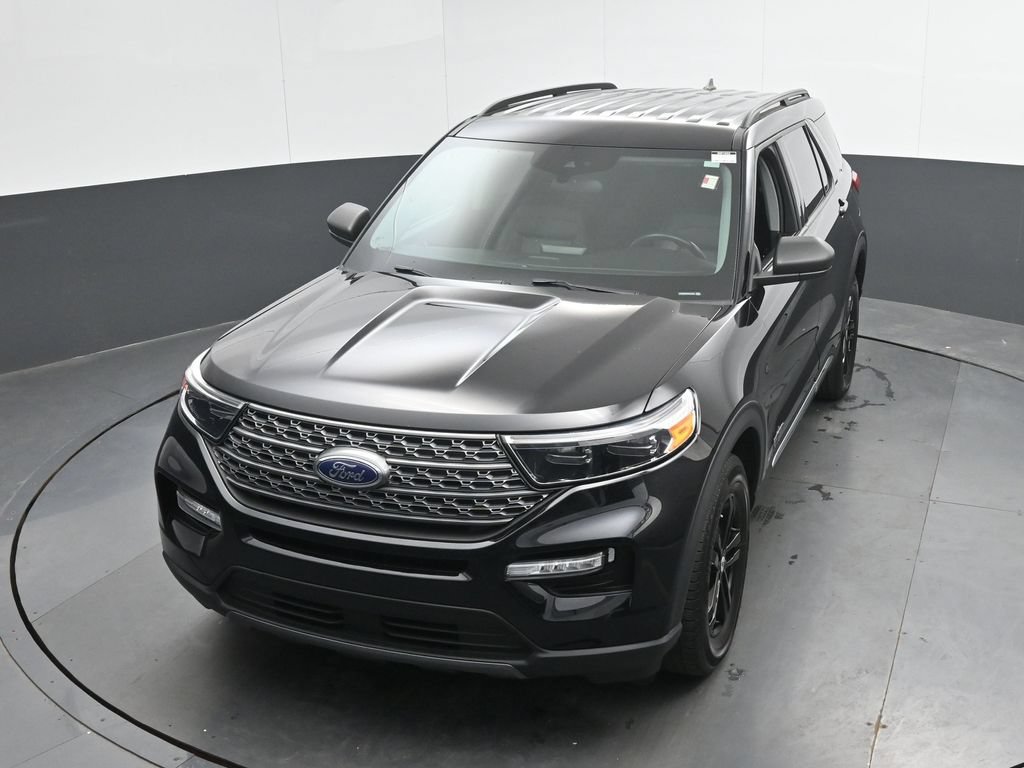 Used 2023 Ford Explorer XLT w/ Equipment Group 202A AWD/4WD image 37