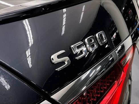 Certified 2022 Mercedes-Benz S 580 4MATIC Sedan image 31