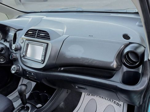 Used 2013 Honda Fit Sport image 28