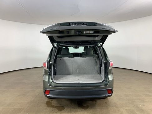 Used 2015 Toyota Highlander Limited image 12