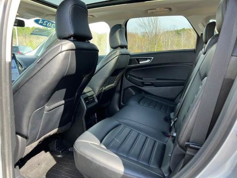 Certified 2024 Ford Edge SEL w/ Convenience Package AWD/4WD image 4