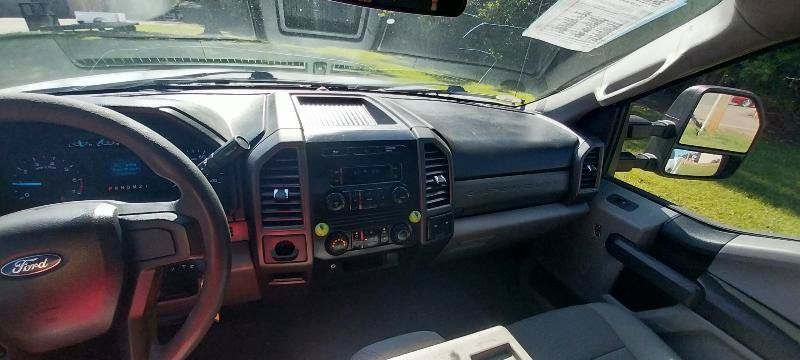 Used 2018 Ford F250 XL w/ Power Equipment Group RWD image 10
