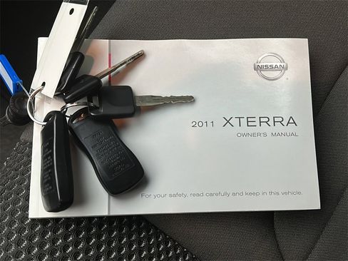 Used 2011 Nissan Xterra PRO-4X image 15