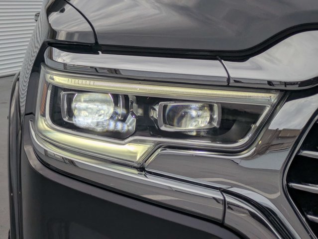 Used 2021 RAM 1500 Limited AWD/4WD image 9
