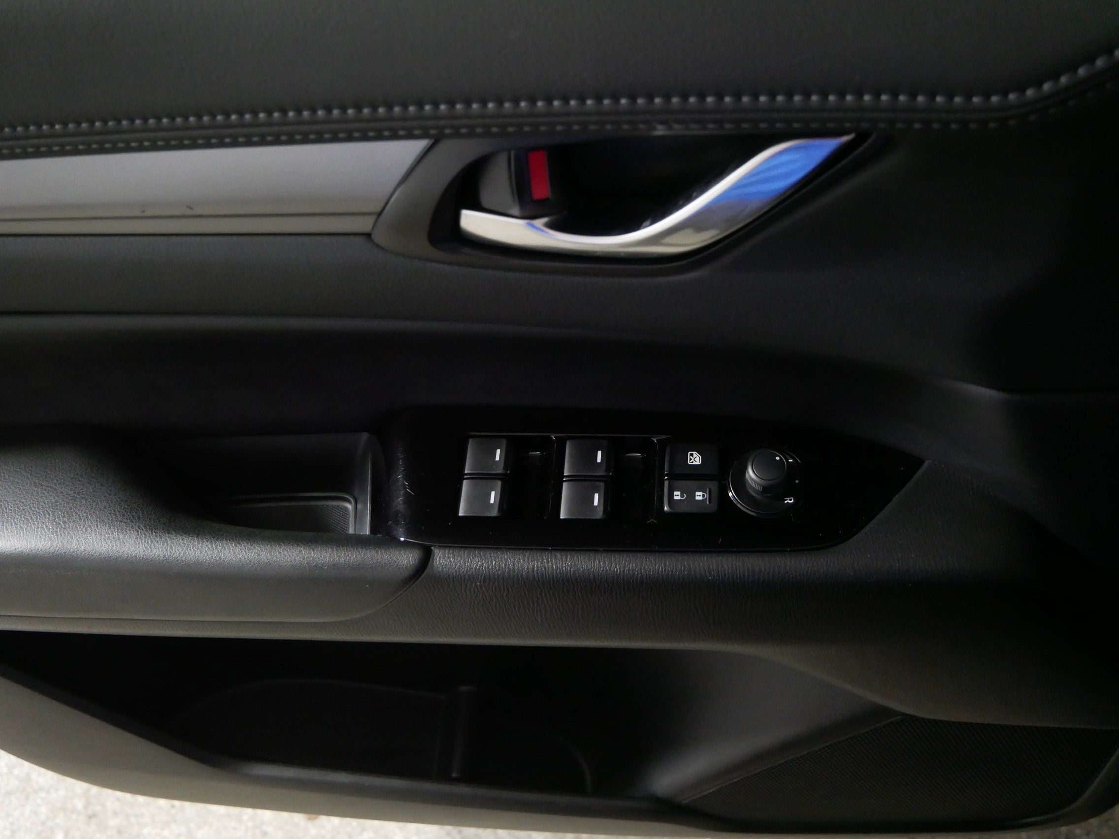 Used 2025 MAZDA CX-5 AWD 2.5 S w/ Select Package image 19