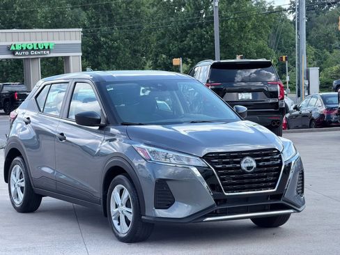 Used 2024 Nissan Kicks S FWD image 34