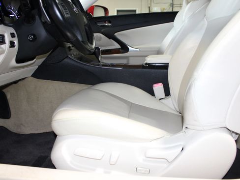 Used 2011 Lexus IS 350C RWD image 26