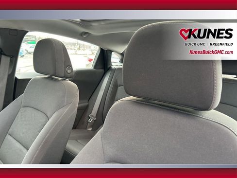 Used 2023 Chevrolet Malibu LT image 16