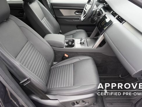 Used 2025 Land Rover Discovery Sport Dynamic SE image 23