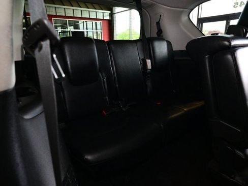 Used 2012 INFINITI QX56 4WD w/ Deluxe Touring Pkg image 22