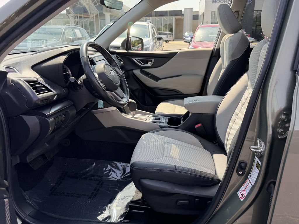 Used 2019 Subaru Forester Premium w/ All-Weather Package AWD/4WD image 17